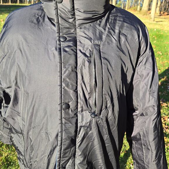 Men's Lands' End Reversible Goose Down Puffer Jacket Blue Black Hood sz Lg 42-44 - Picture 7 of 16